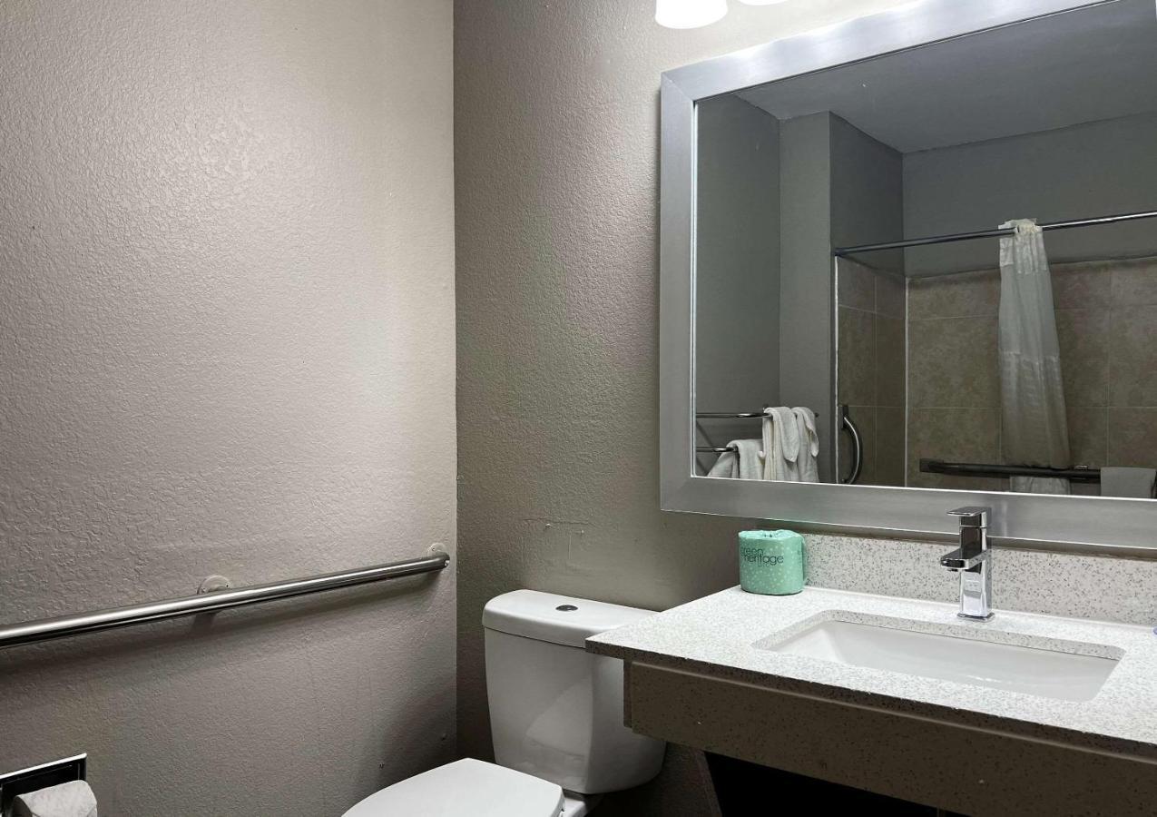Econo Lodge Spring Lake Εξωτερικό φωτογραφία